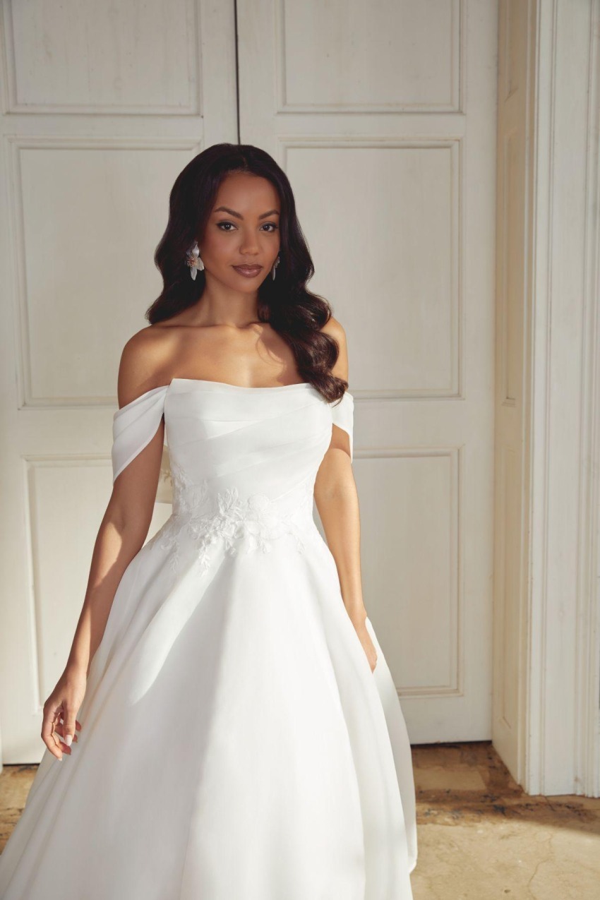 44553PI_FC_Sincerity-Bridal_12